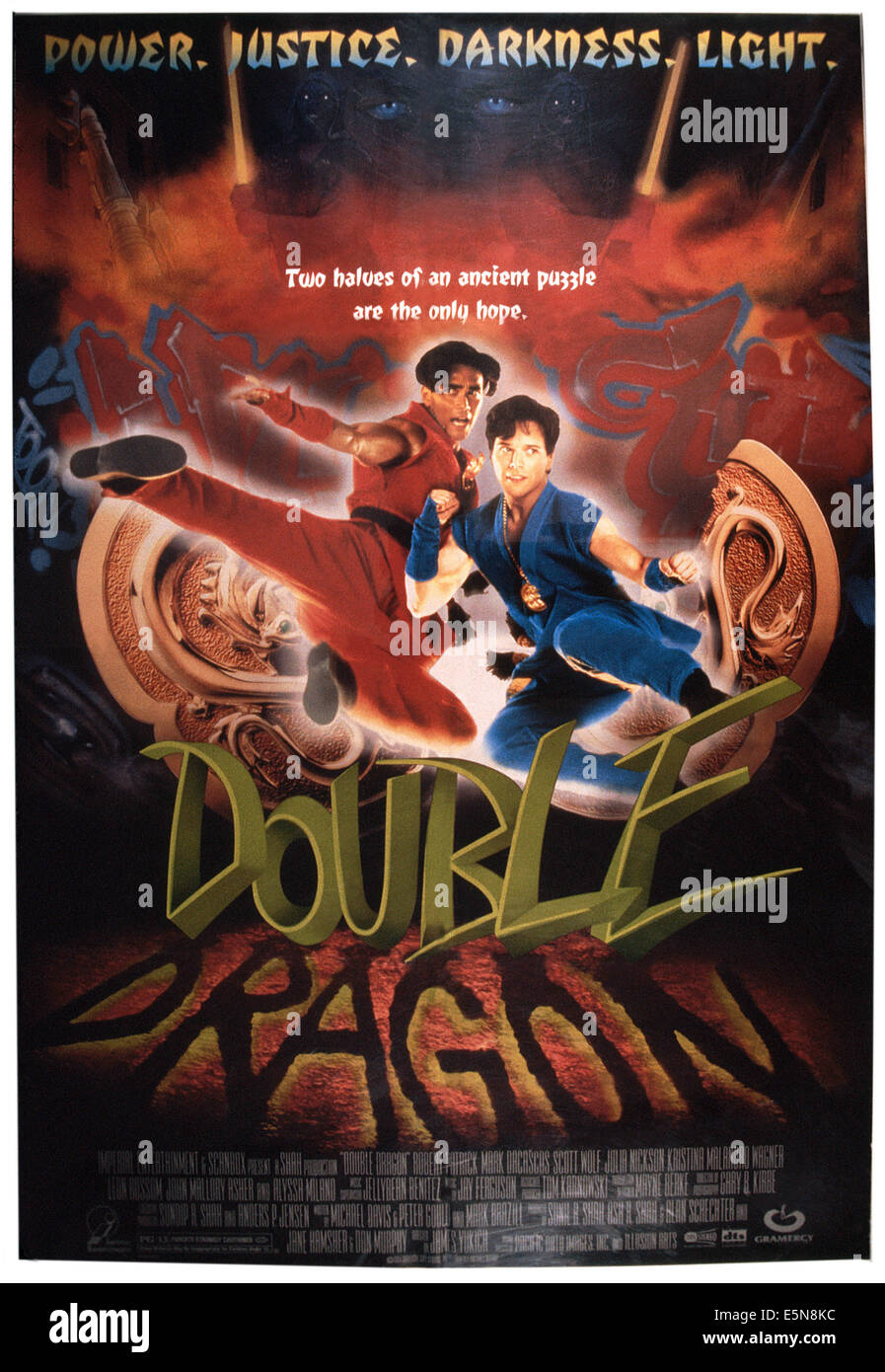 Original Film Title: DOUBLE DRAGON. English Title: DOUBLE DRAGON. Film  Director: JAMES YUKICH. Year: 1994. Stars: SCOTT WOLF; MARK DACASCOS.  Credit: COLUMBIA TRI STAR / VOLLICK, TOM / Album Stock Photo - Alamy