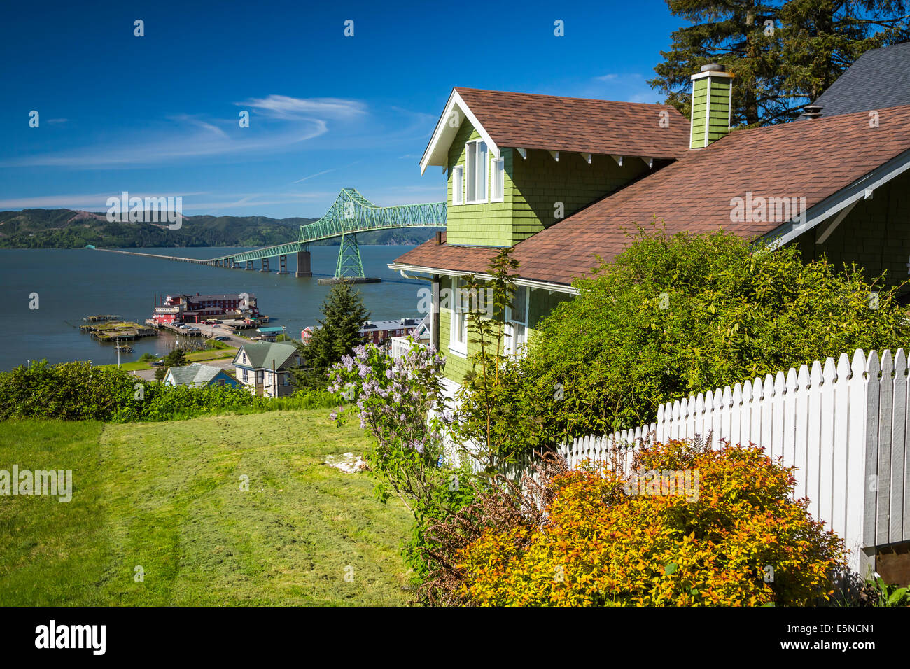 Views of the Astoria–Megler Bridge from Coxcomb Hill in Astoria, Oregon, USA. Stock Photo