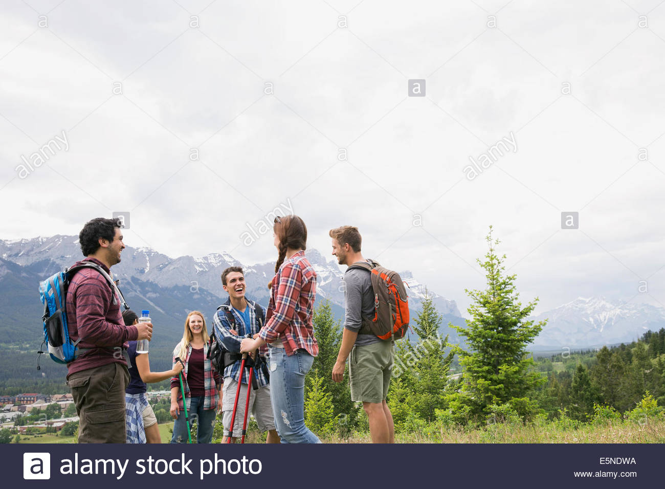 Indian friends hiking hi-res stock photography and images - Alamy