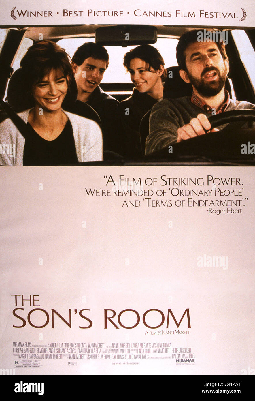 THE SON'S ROOM, (aka LA STANZA DEL FIGLIO), US poster, front from left: Laura Morante, Nanni Moretti, rear from left: Giuseppe Stock Photo