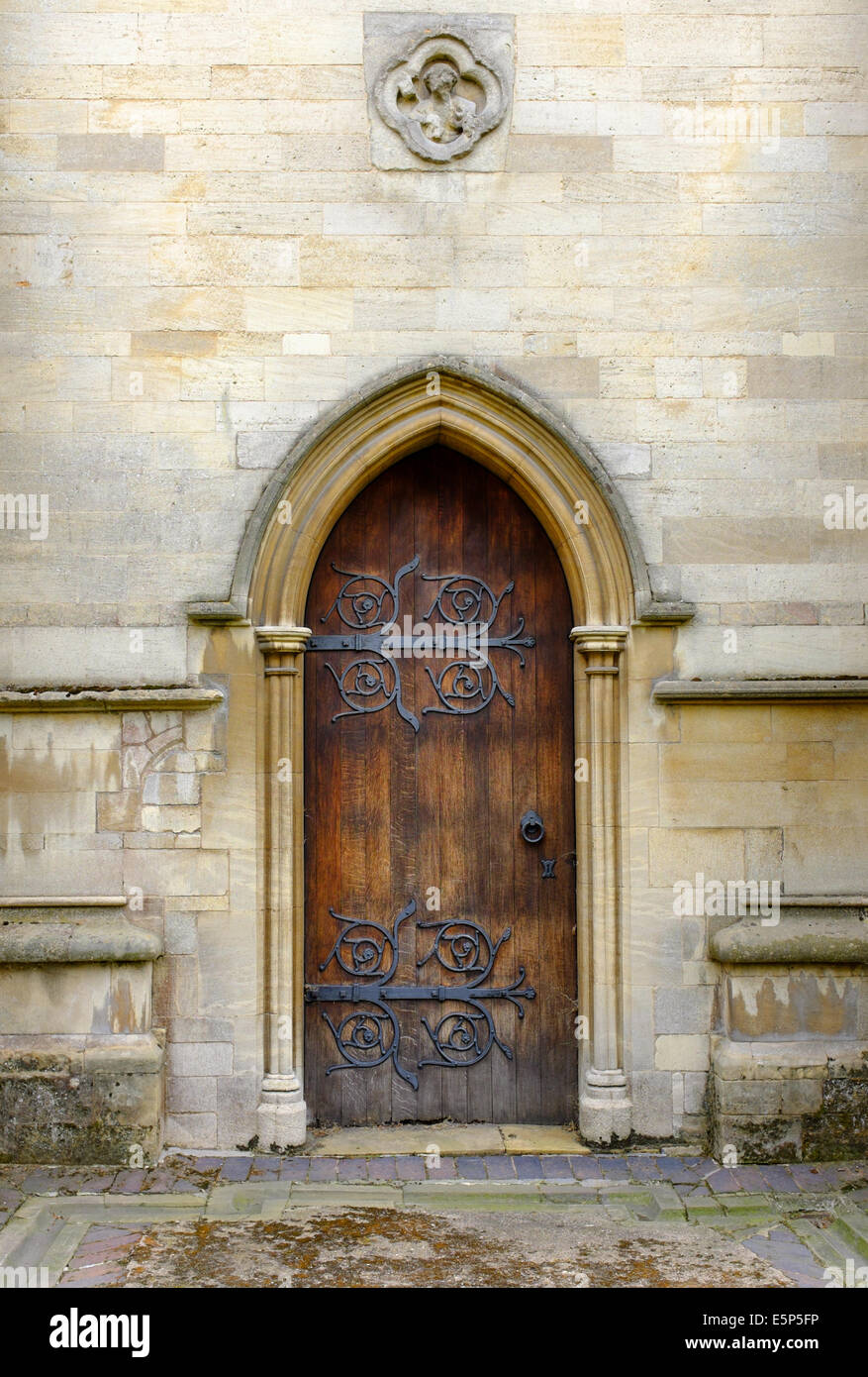 Ornate hinge church door hi-res stock photography and images - Alamy