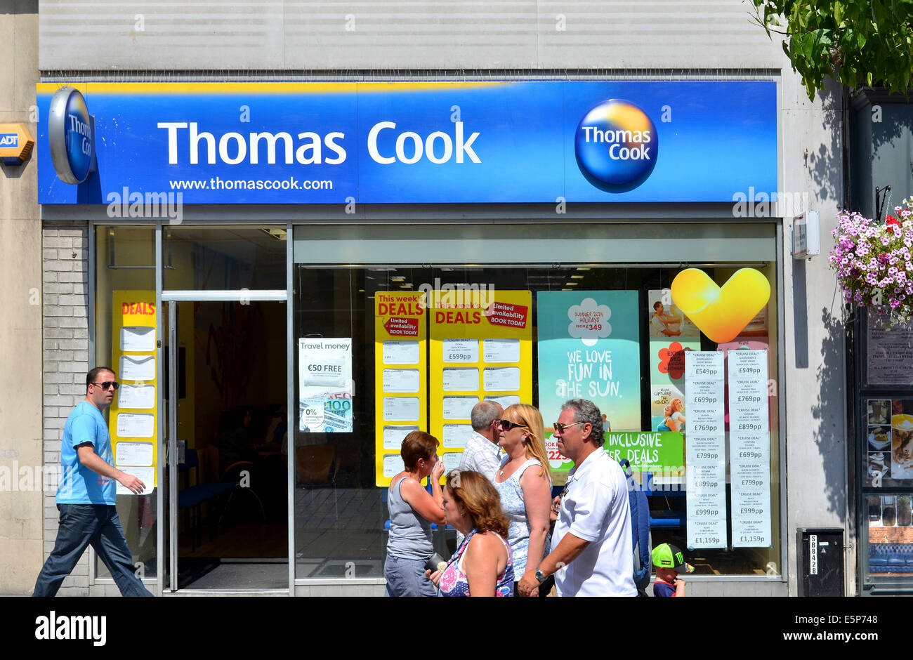 A Thomas Cook travel agency in a UK high street Stock Photo
