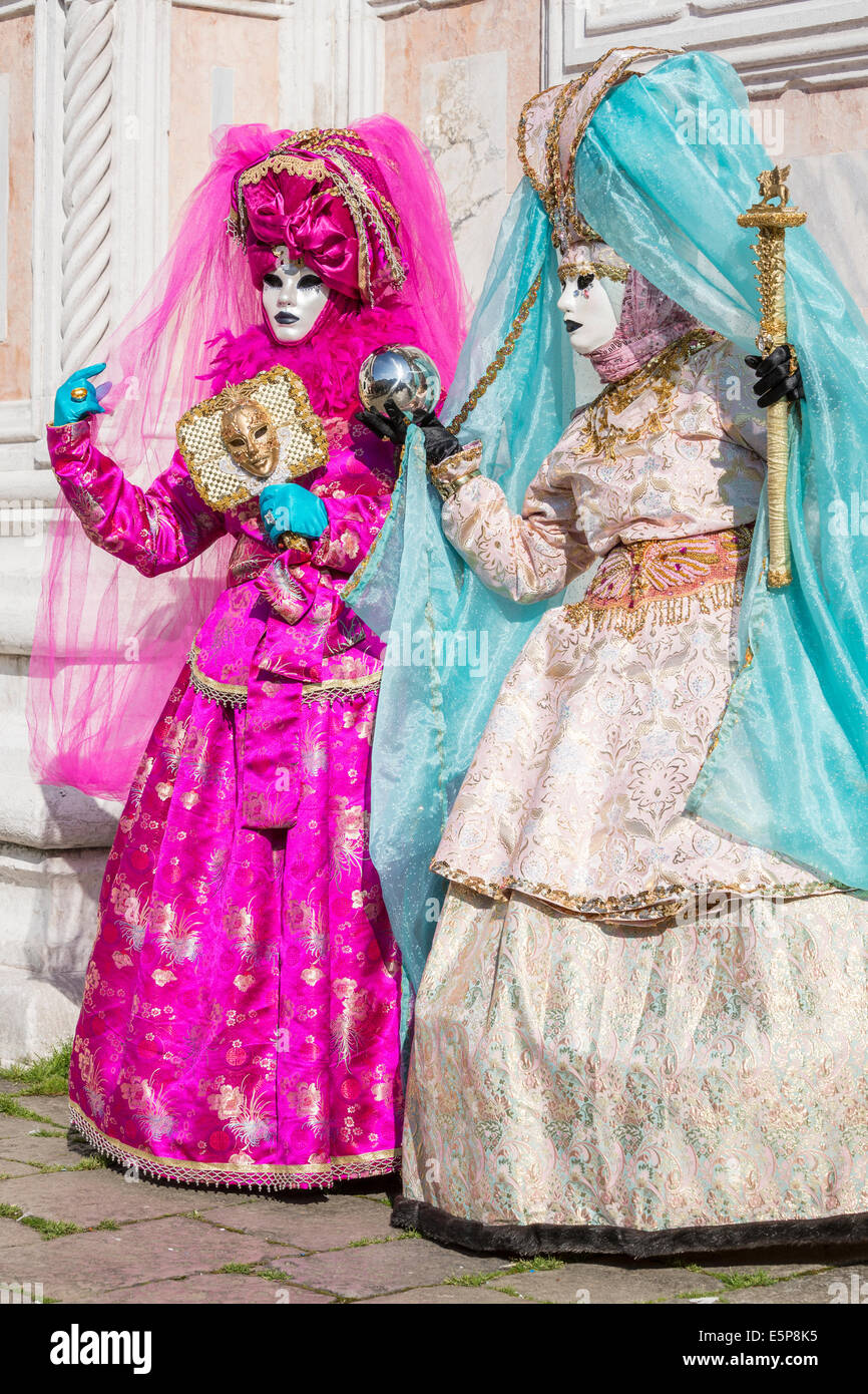 Venice carnival ball dress hi-res stock photography and images - Alamy