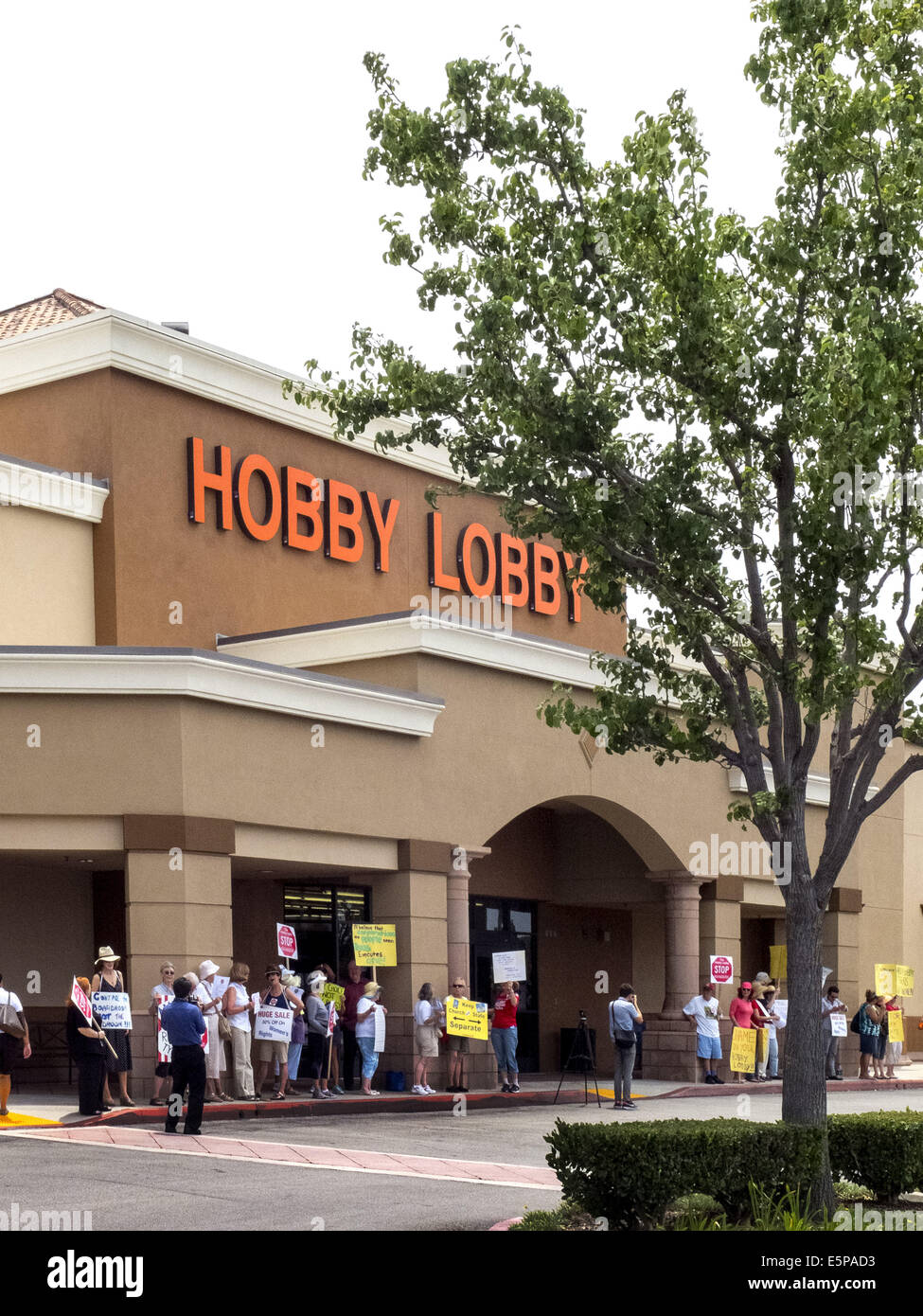 Newdate hires stock photography and images Alamy