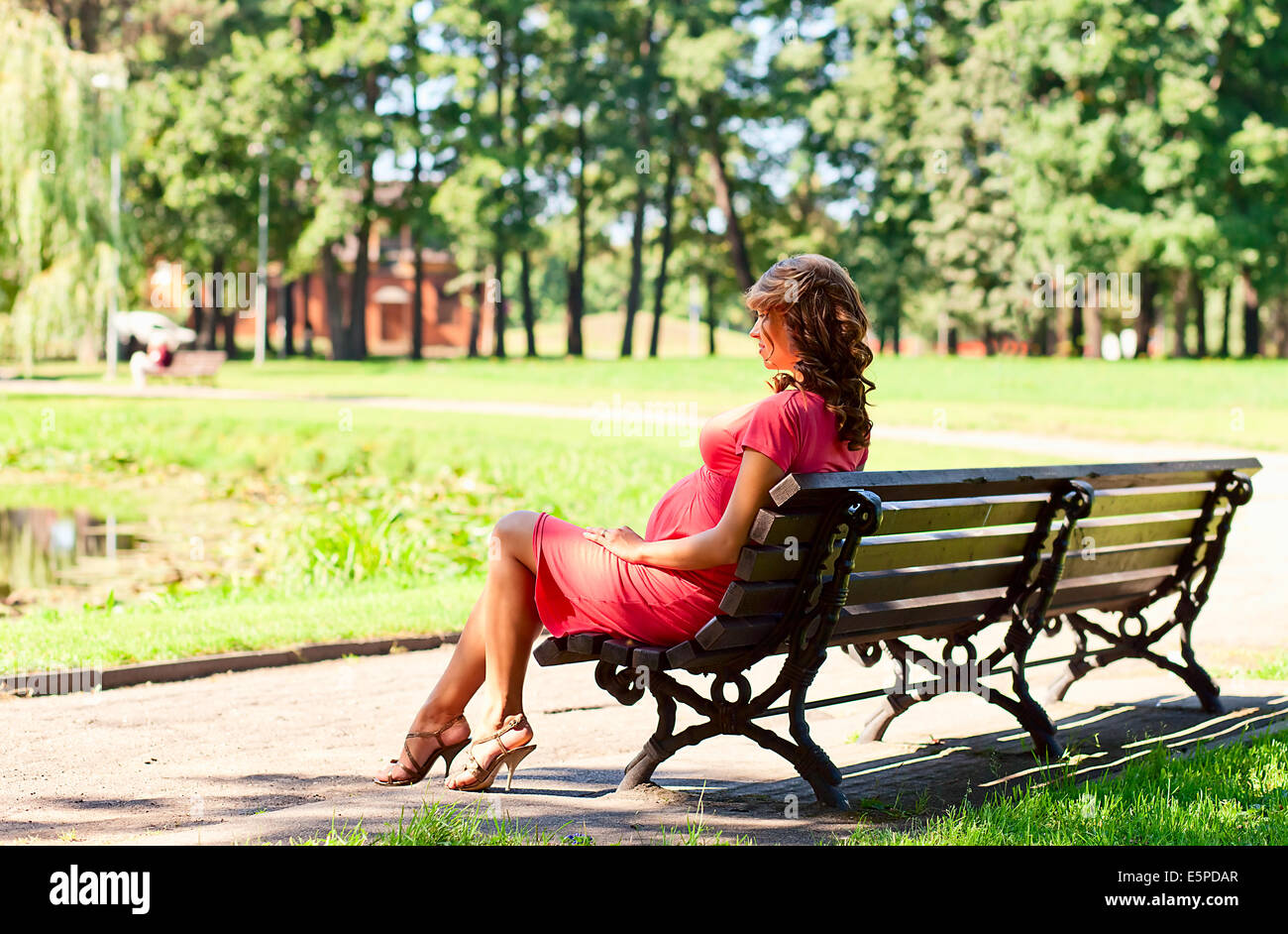 Young woman sad park hi-res stock photography and images - Alamy