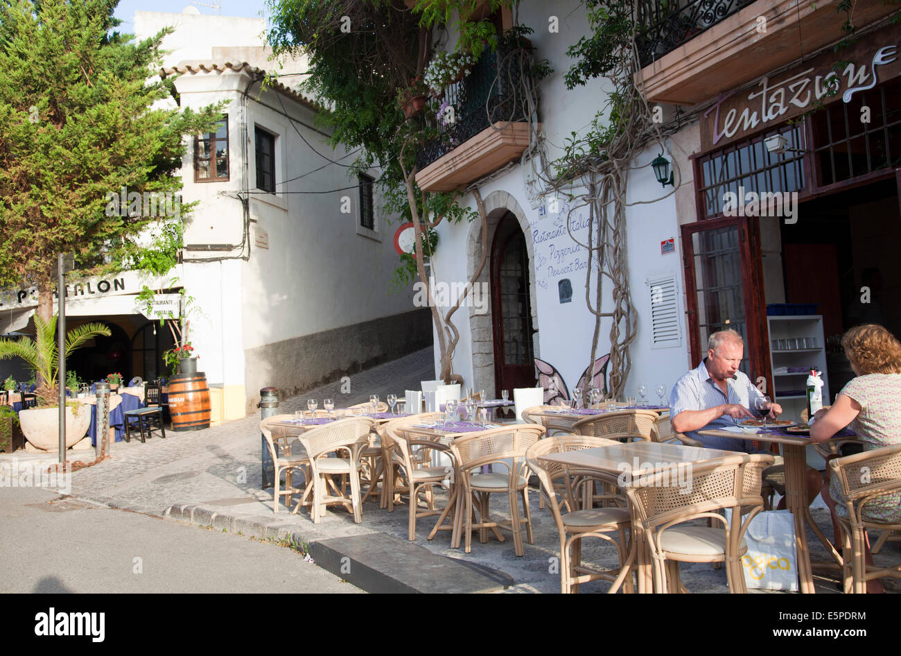Alfresco dining old town hires stock photography and images Alamy