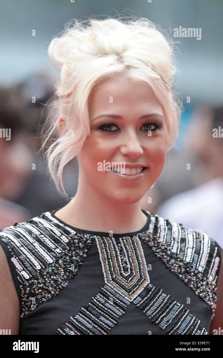 7 Amelia Lily Hairstyles 7 Amelia Lily Hairstyles