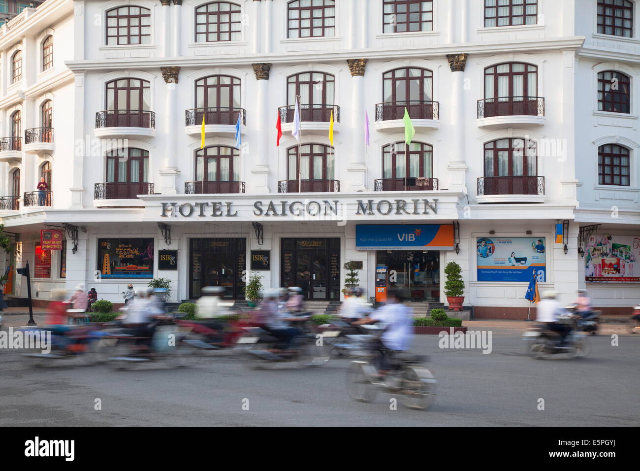 Traffic passing Hotel Saigon Morin, Hue, Thua Thien-Hue, Vietnam, Indochina, Southeast Asia, Asia Stock Photo