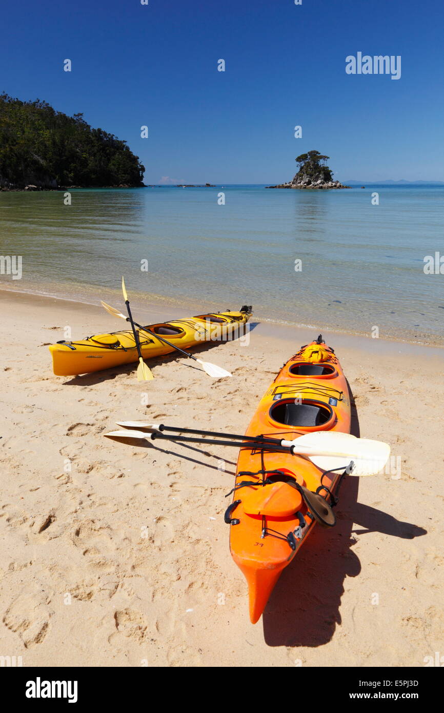 Kayaks on beach, Torrent Bay, Abel Tasman National Park, Nelson region, South Island, New Zealand, Pacific Stock Photo