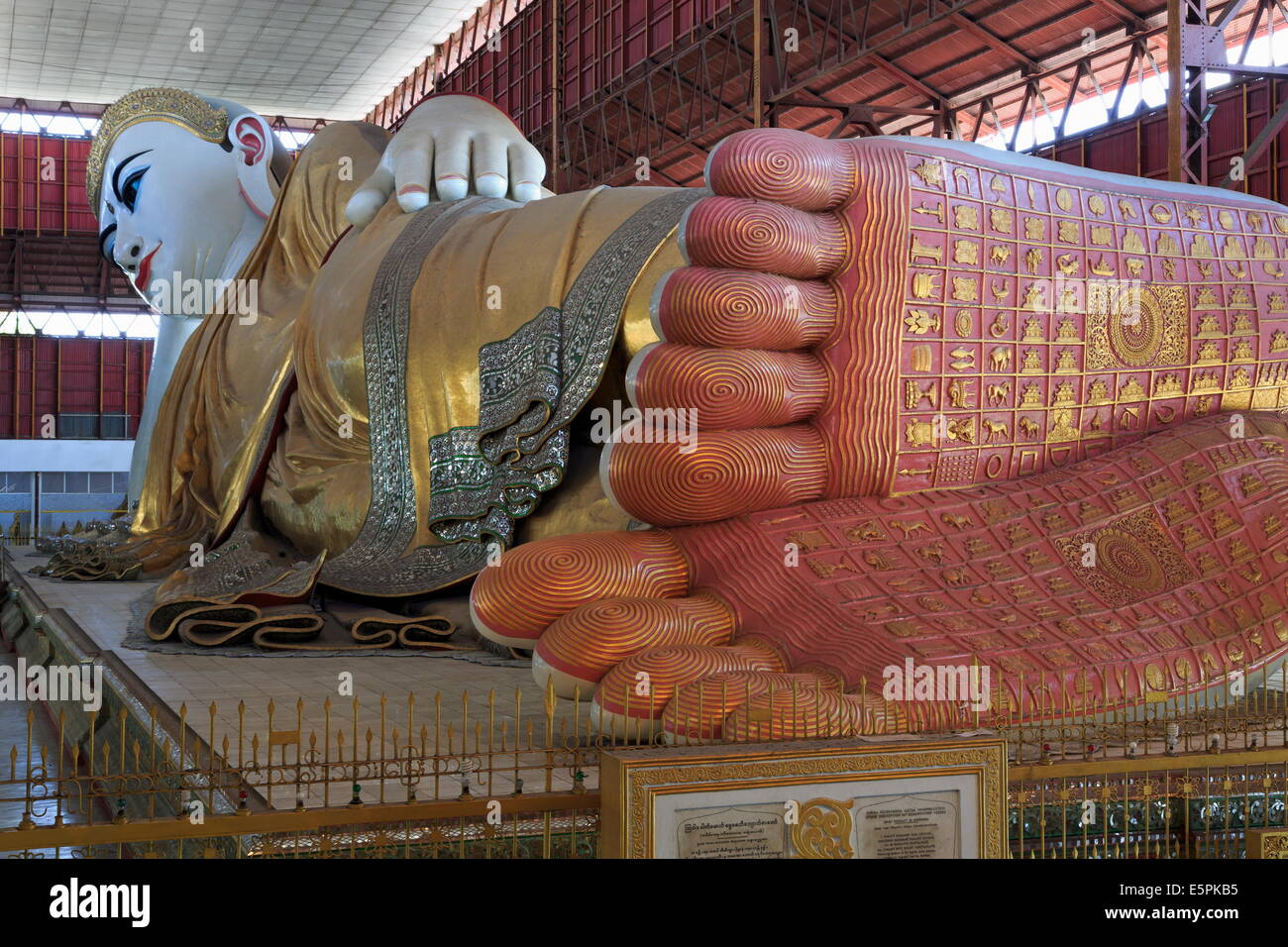 Chauk Htat Kyi Reclining Buddha, Yangon (Rangoon), Myanmar (Burma ...
