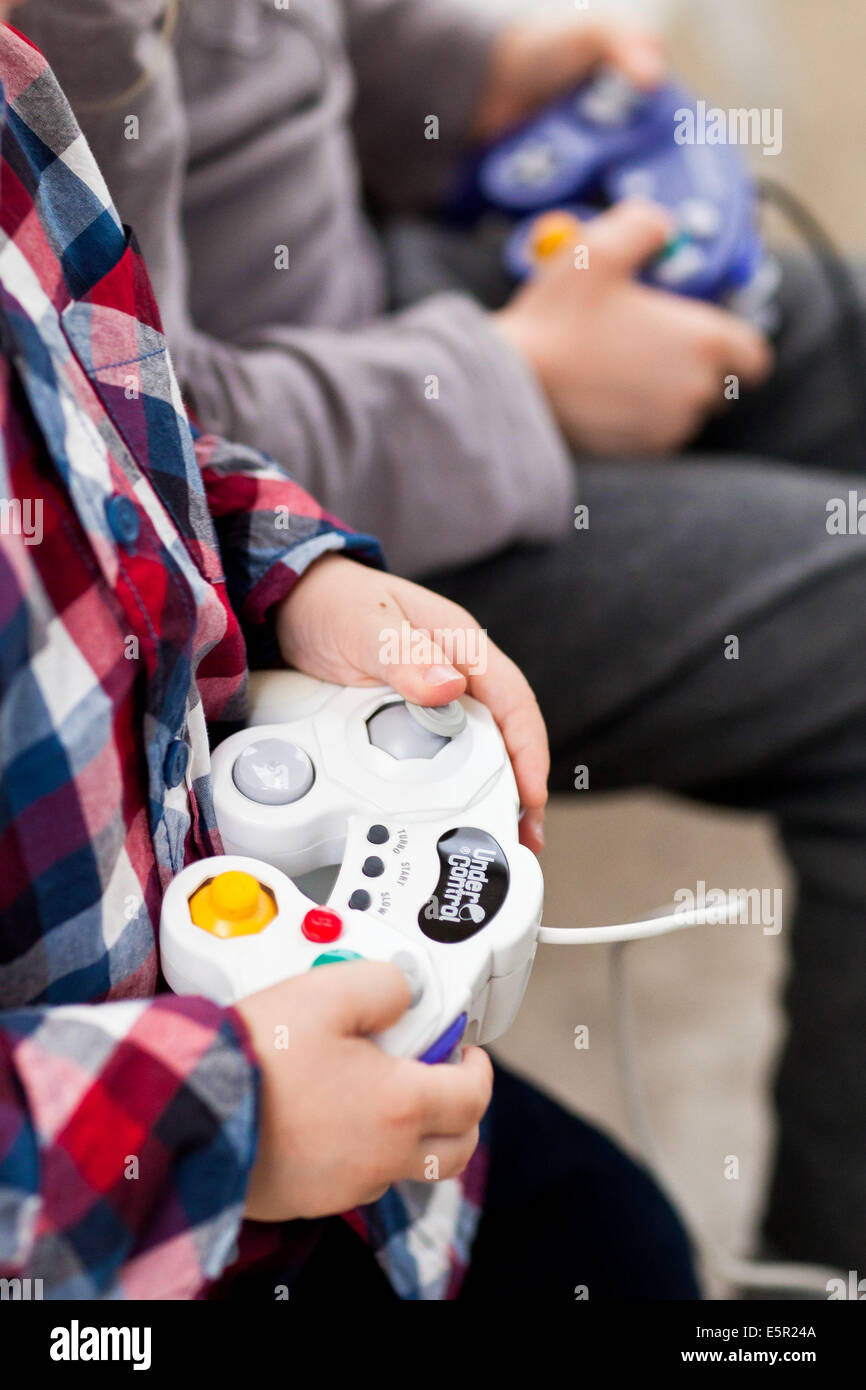 Children playing video games Stock Photo - Alamy