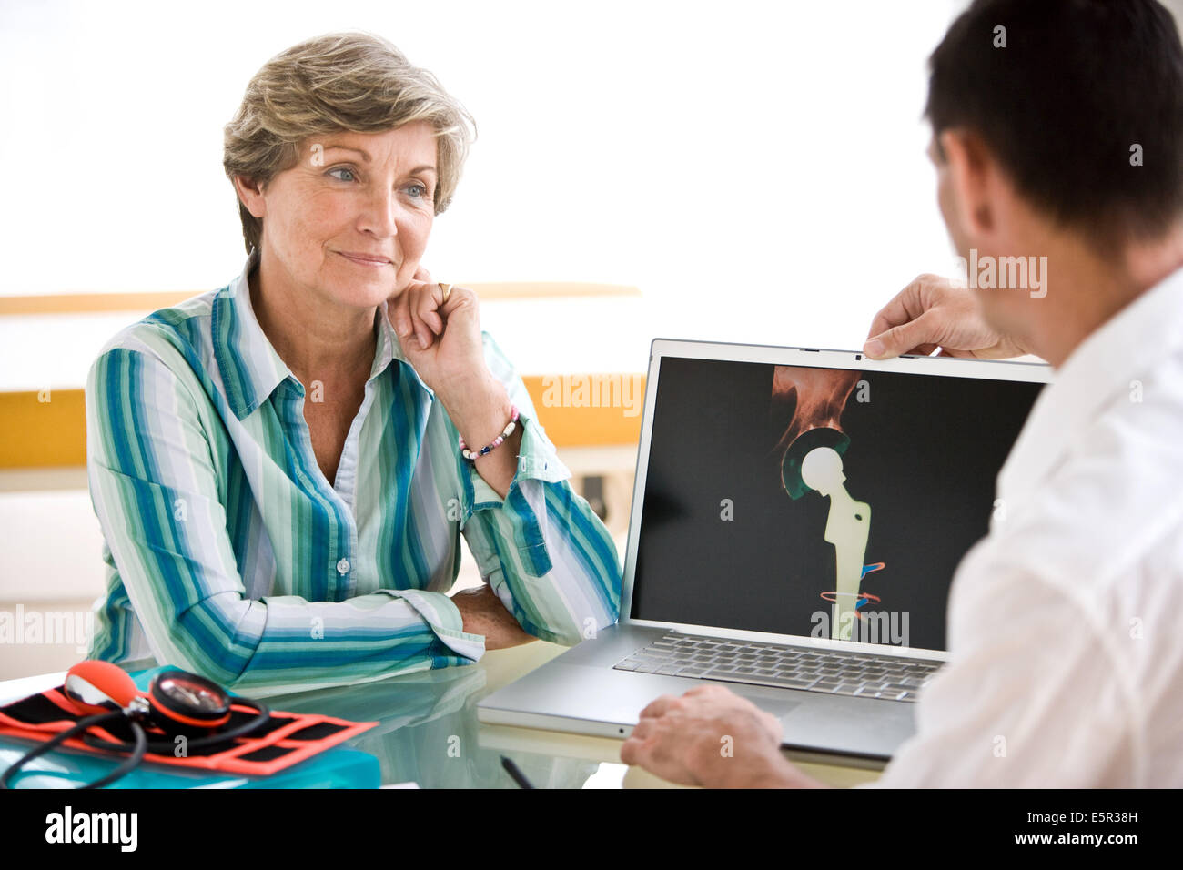 Hip osteoarthritis x ray hires stock photography and images Alamy