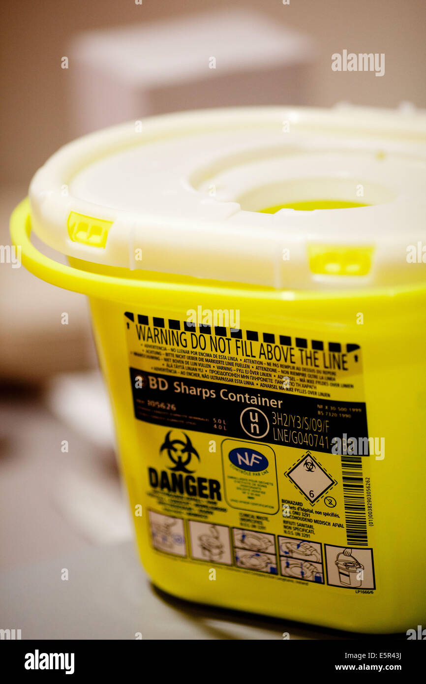 Medical waste container Stock Photo Alamy