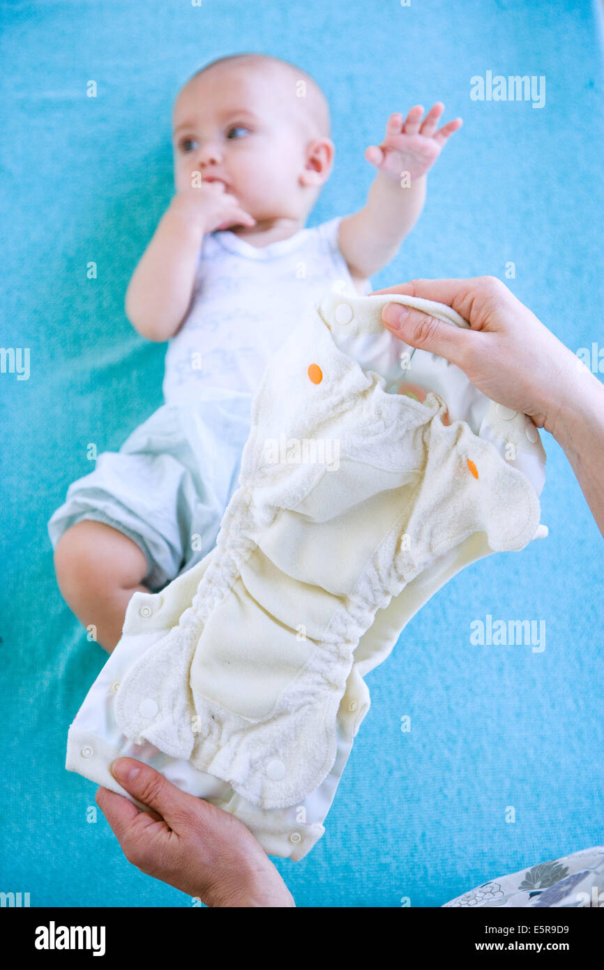 To diaper hires stock photography and images Alamy