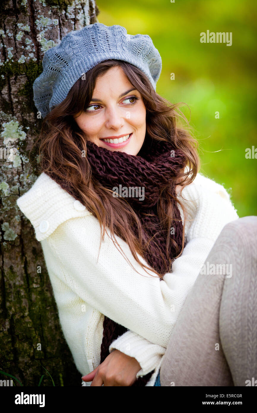 Old woman wearing hat hi-res stock photography and images - Alamy