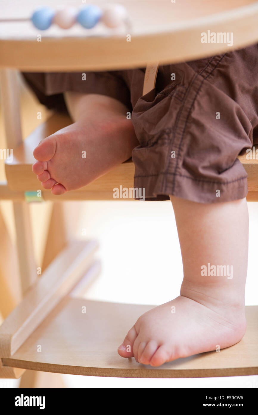 14 month old baby's foot Stock Photo Alamy