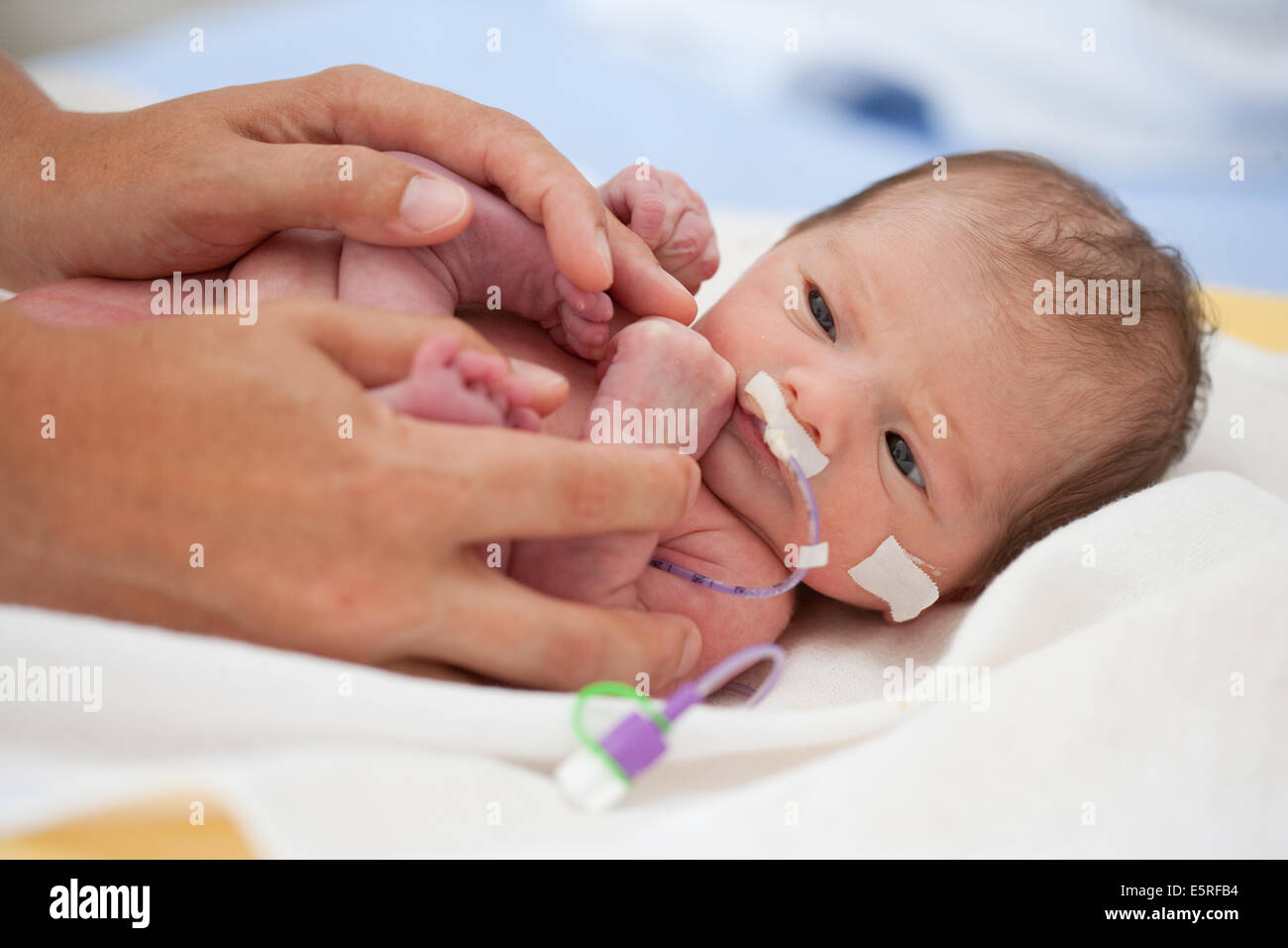Fetal Position Baby High Resolution Stock Photography And Images Alamy