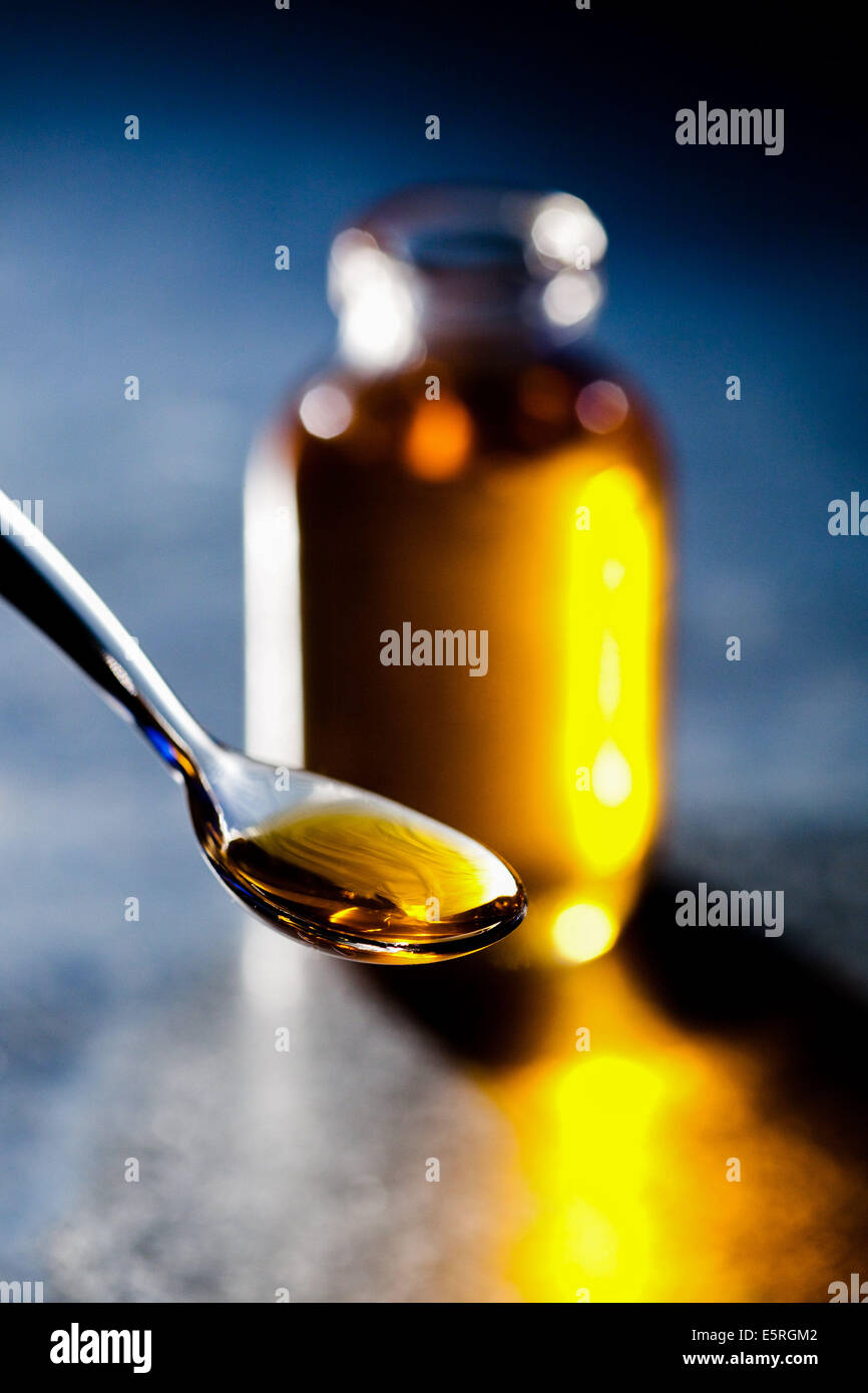 Oil bottle Stock Photo - Alamy