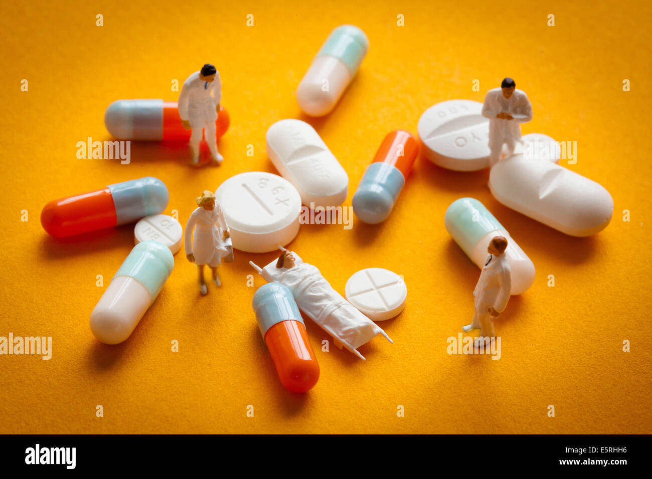 Capsules and tablets Stock Photo Alamy