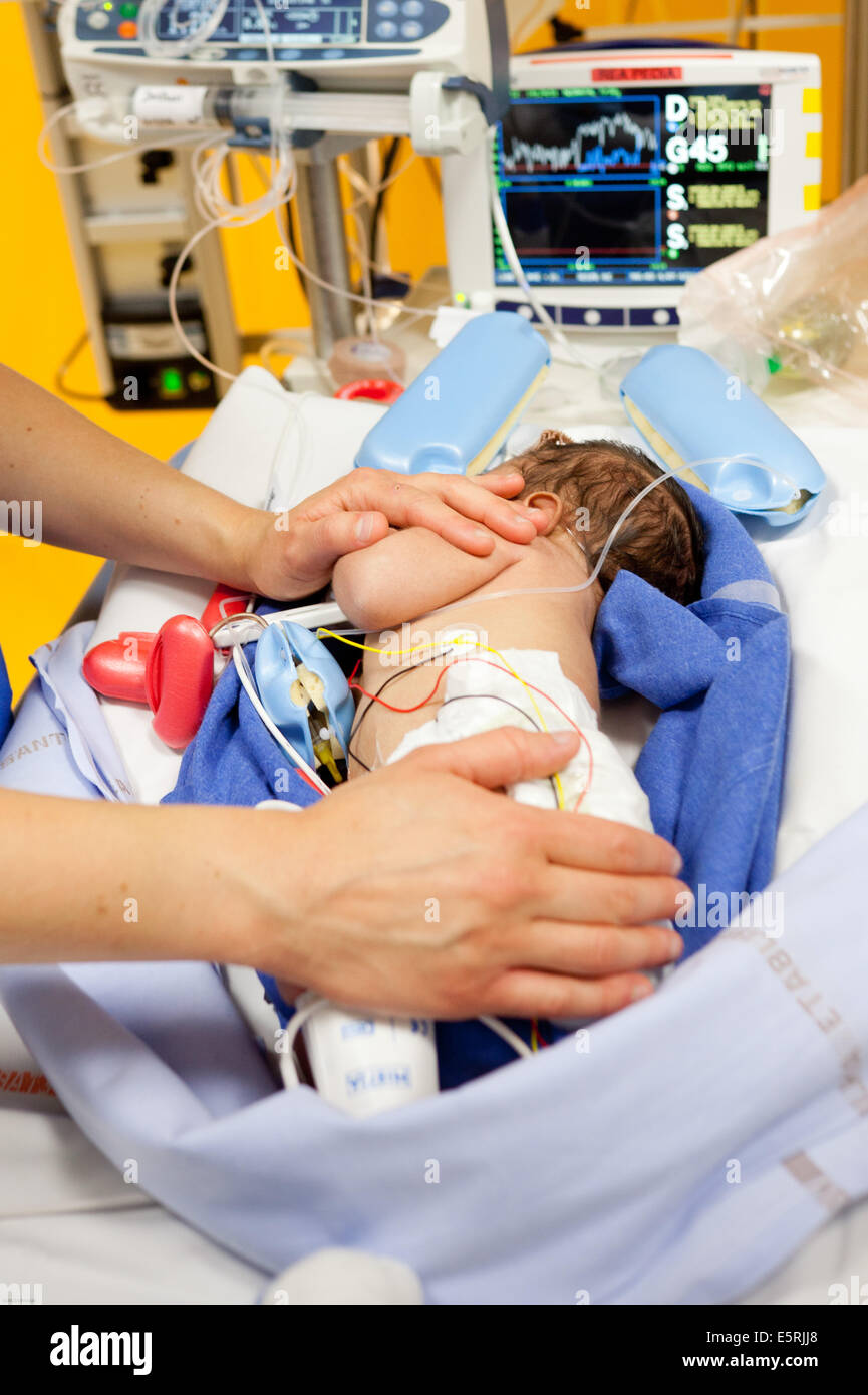 Nurse in the pediatric intensive care unit and intensive care, Bordeaux hospital, France. Stock Photo