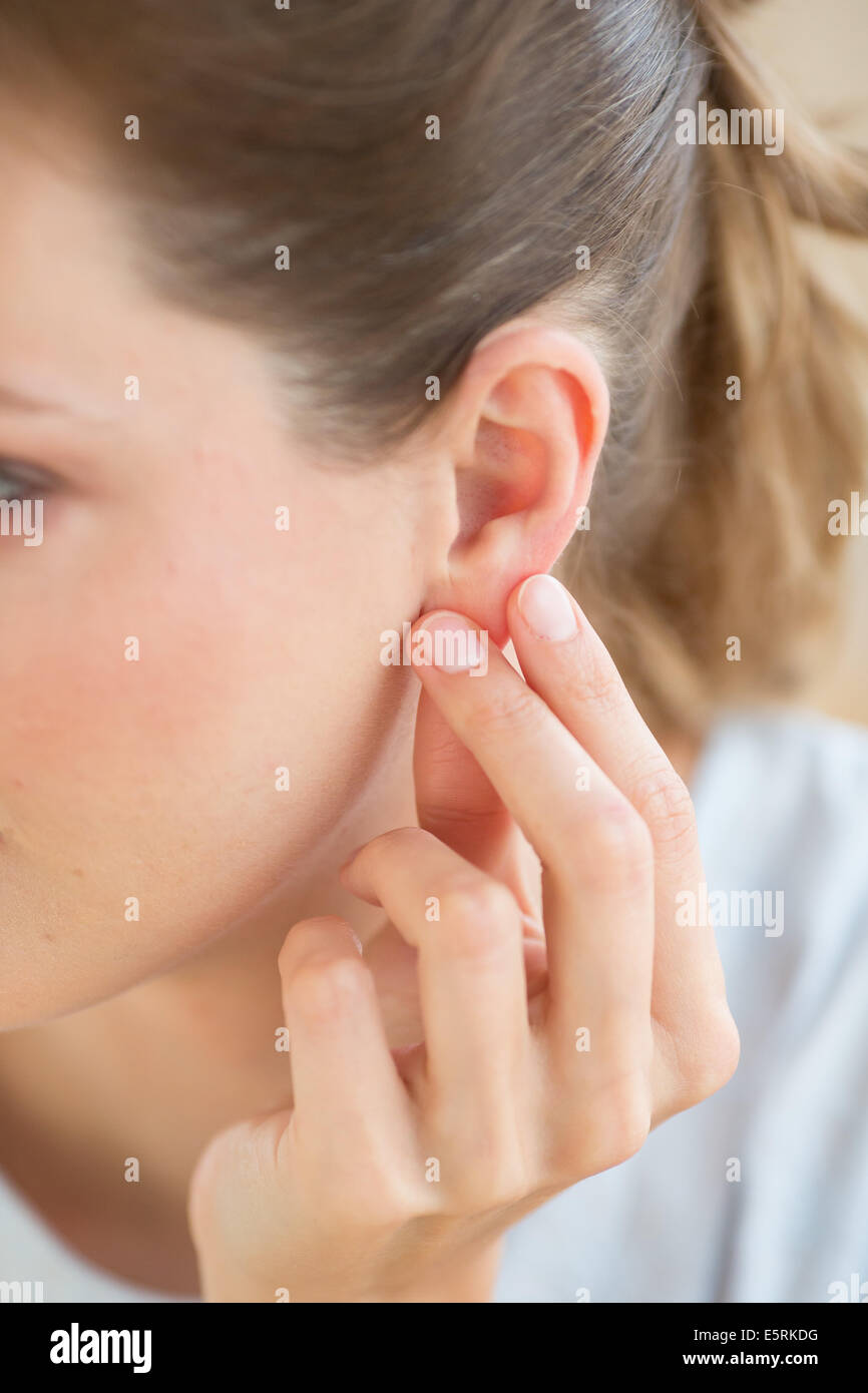 Ear Massage High Resolution Stock Photography and Images Alamy