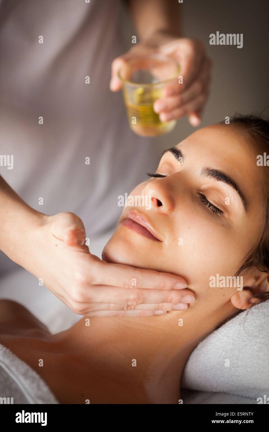Face oil hi res stock photography and images Alamy