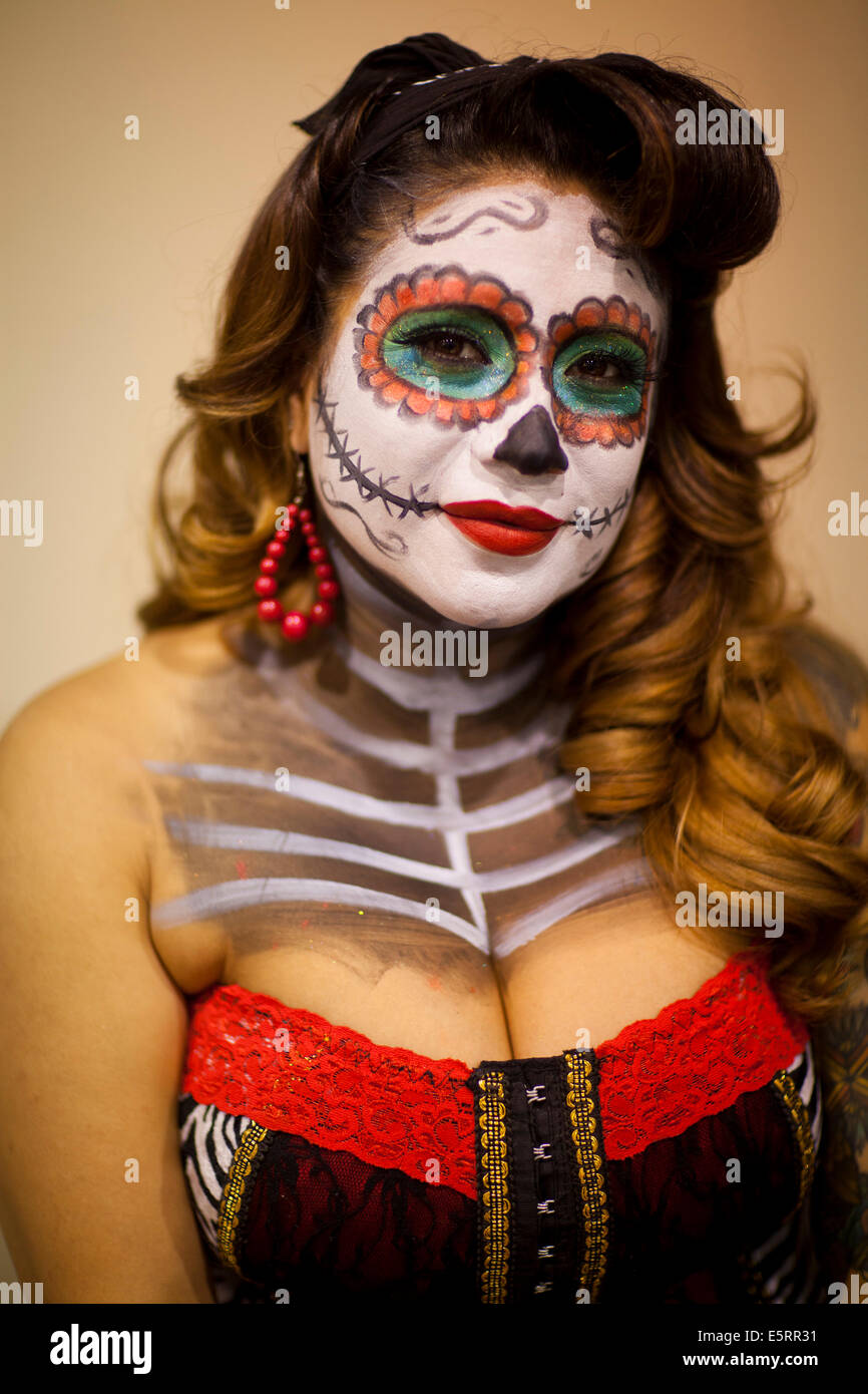 2014 body art expo fairplex hires stock photography and images Alamy