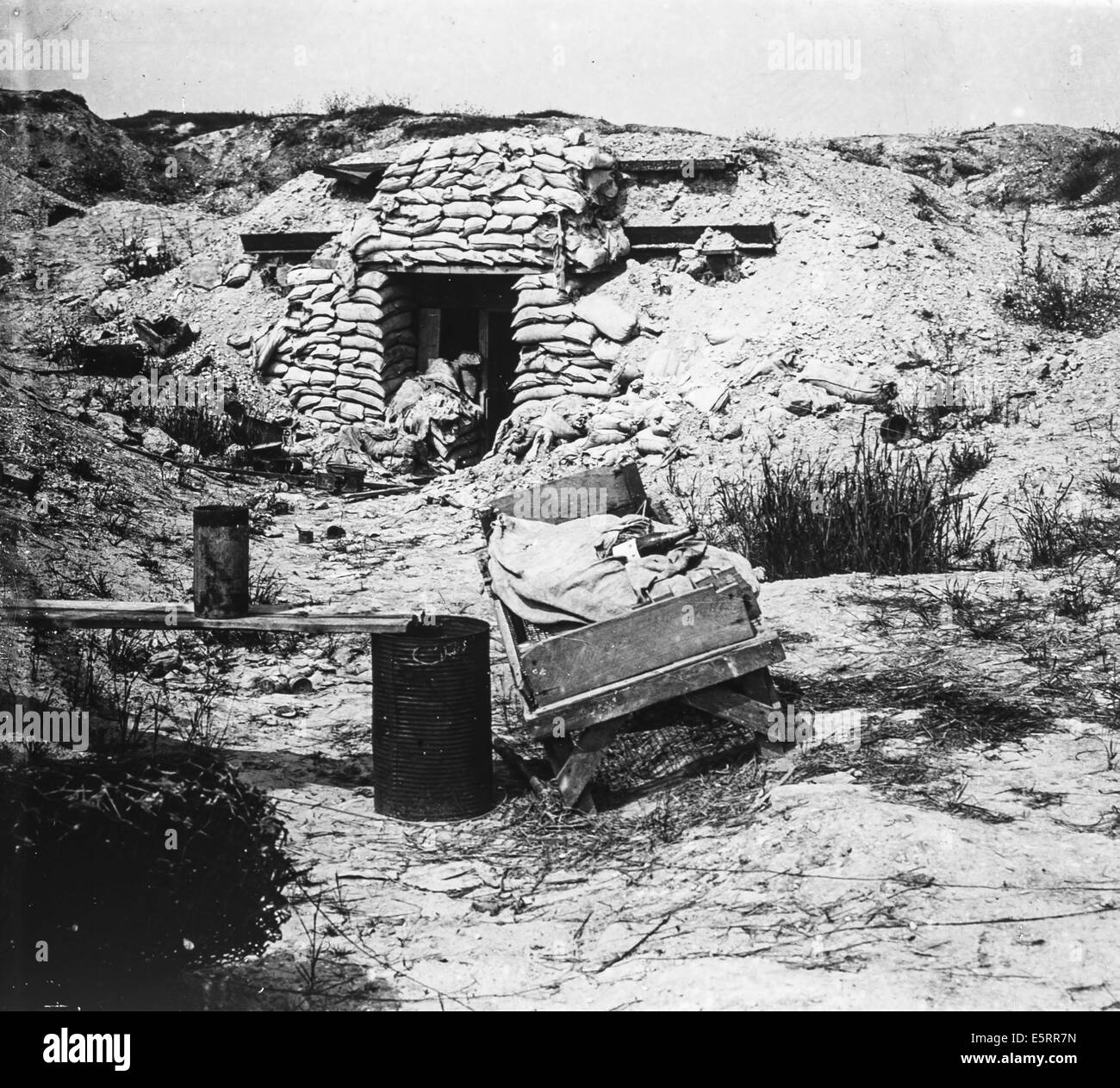 World war i shelters hi-res stock photography and images - Alamy