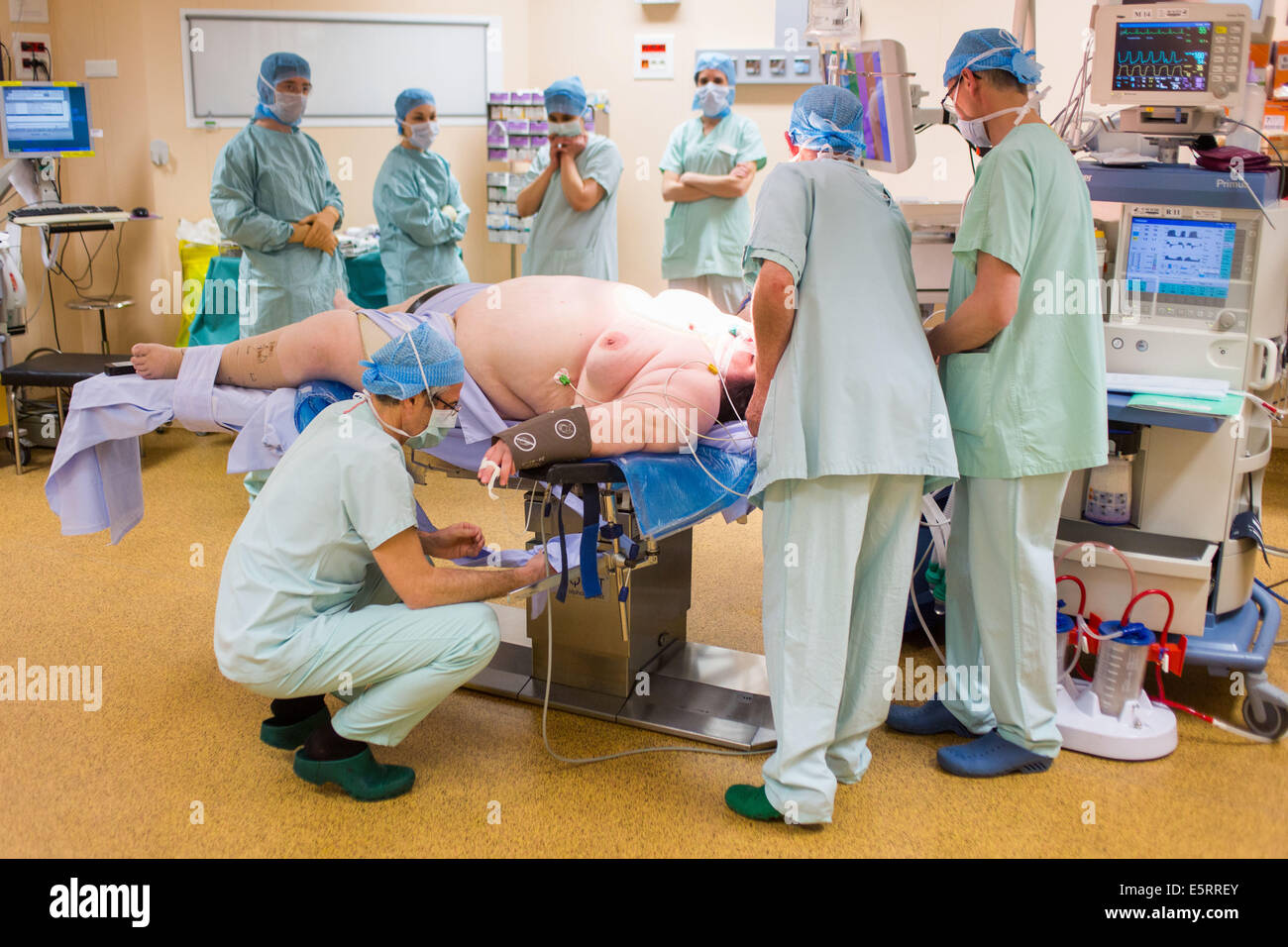 Operating theatre team preparing an obese female patient prior to Laparoscopic Sleeve