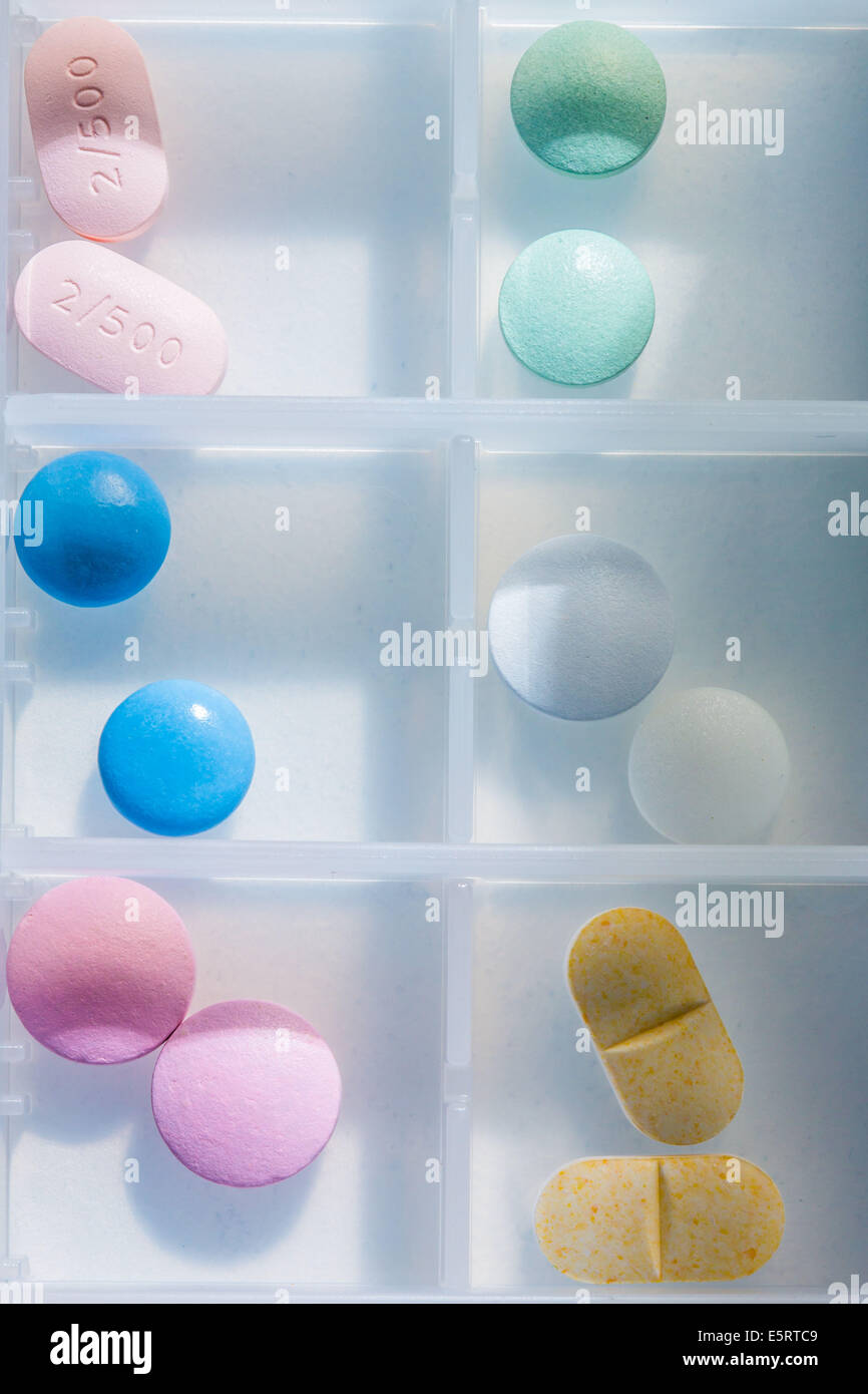 Drugs in a pillbox Stock Photo Alamy