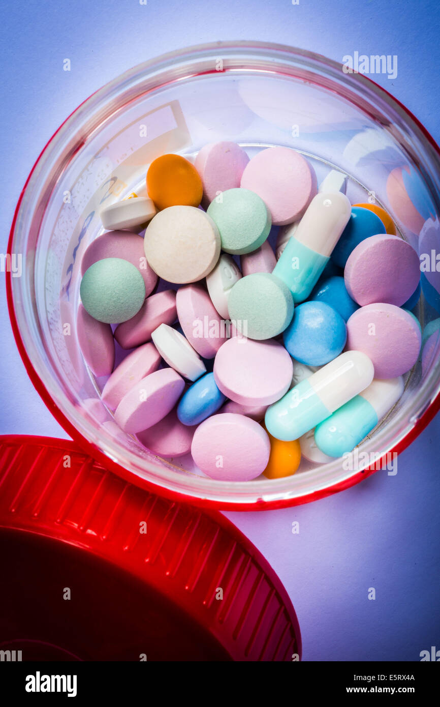 Capsules and tablets Stock Photo Alamy