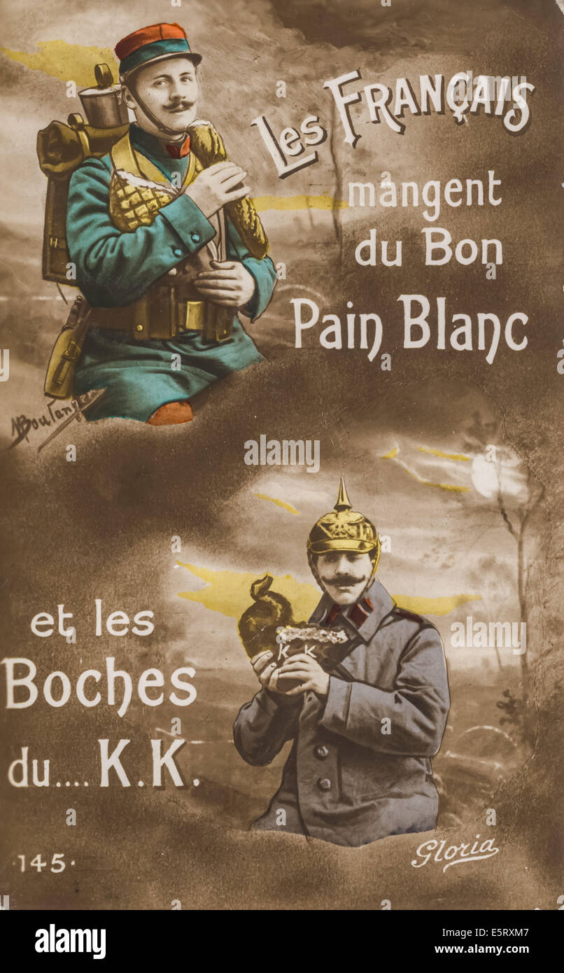 Old French postcard representing a french soldier eating white bread and a german soldier eating rationing bread (Kleie und Stock Photo