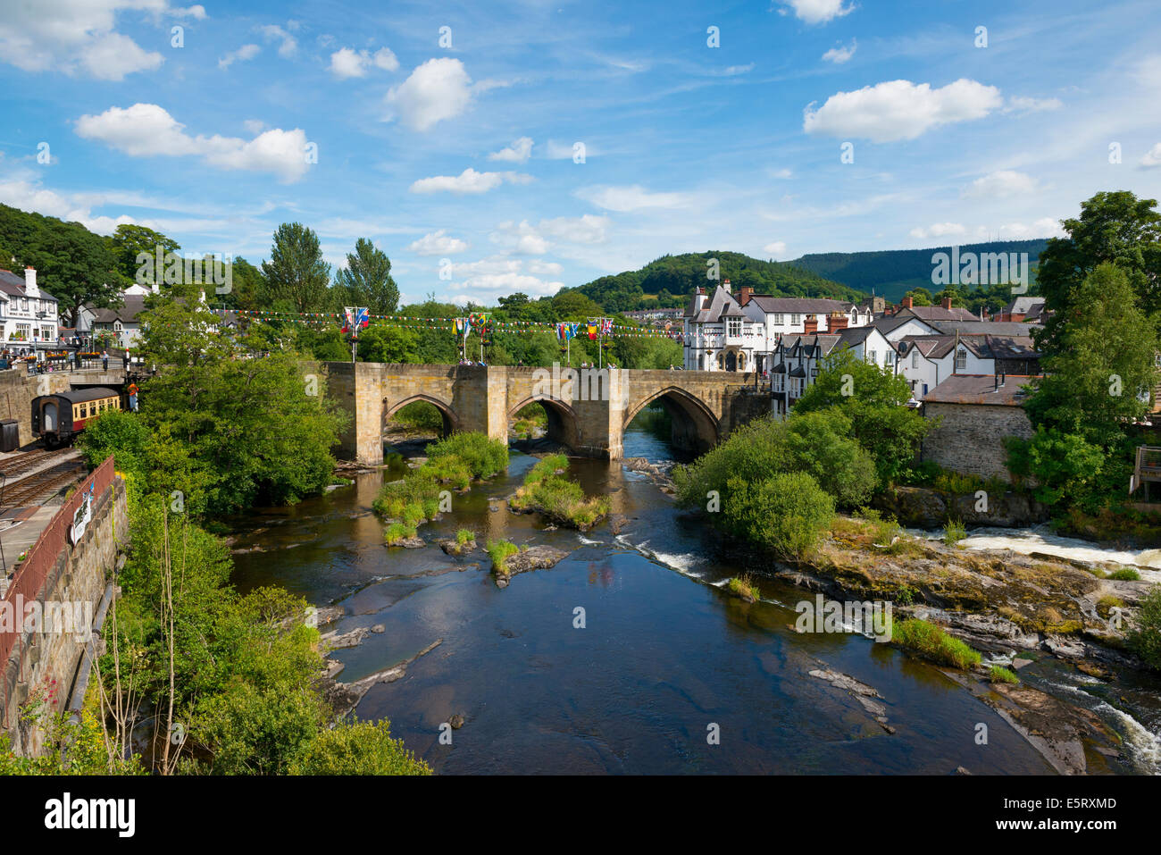 A bridge over the River Dee at Llangollen, Denbighshire, Wales, UK Stock Photo