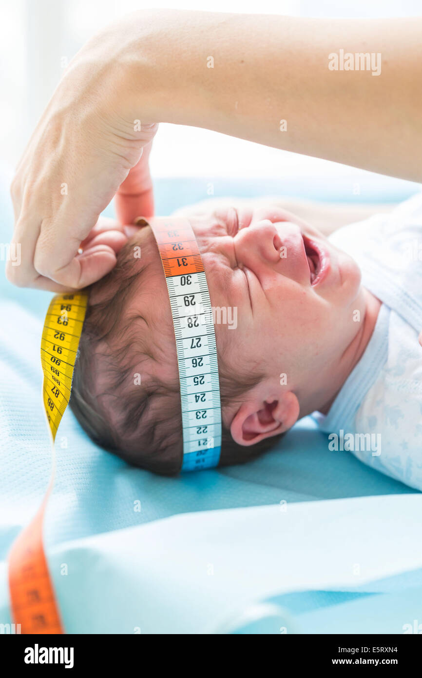 Paediatric examination hires stock photography and images Alamy