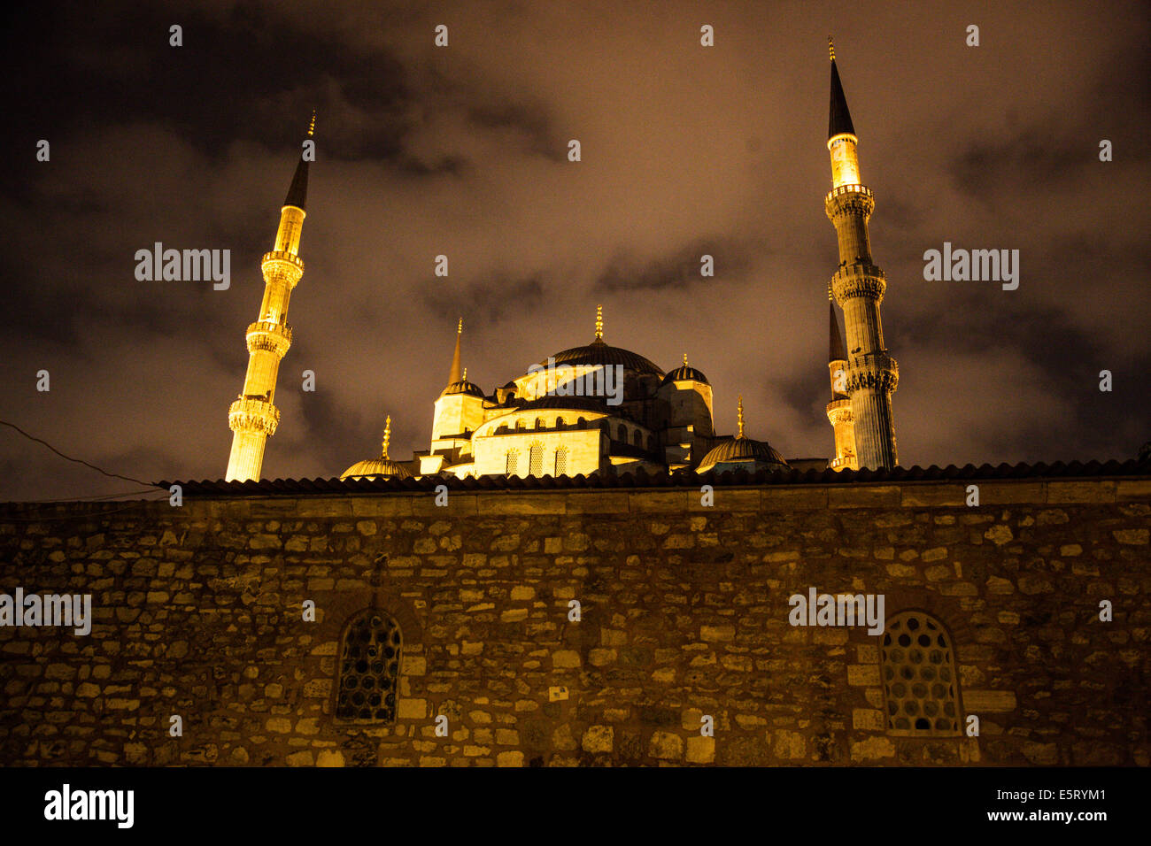 Sultan Ahmed Mosque (Sultanahmet) mosque, also called the Blue Mosque ...