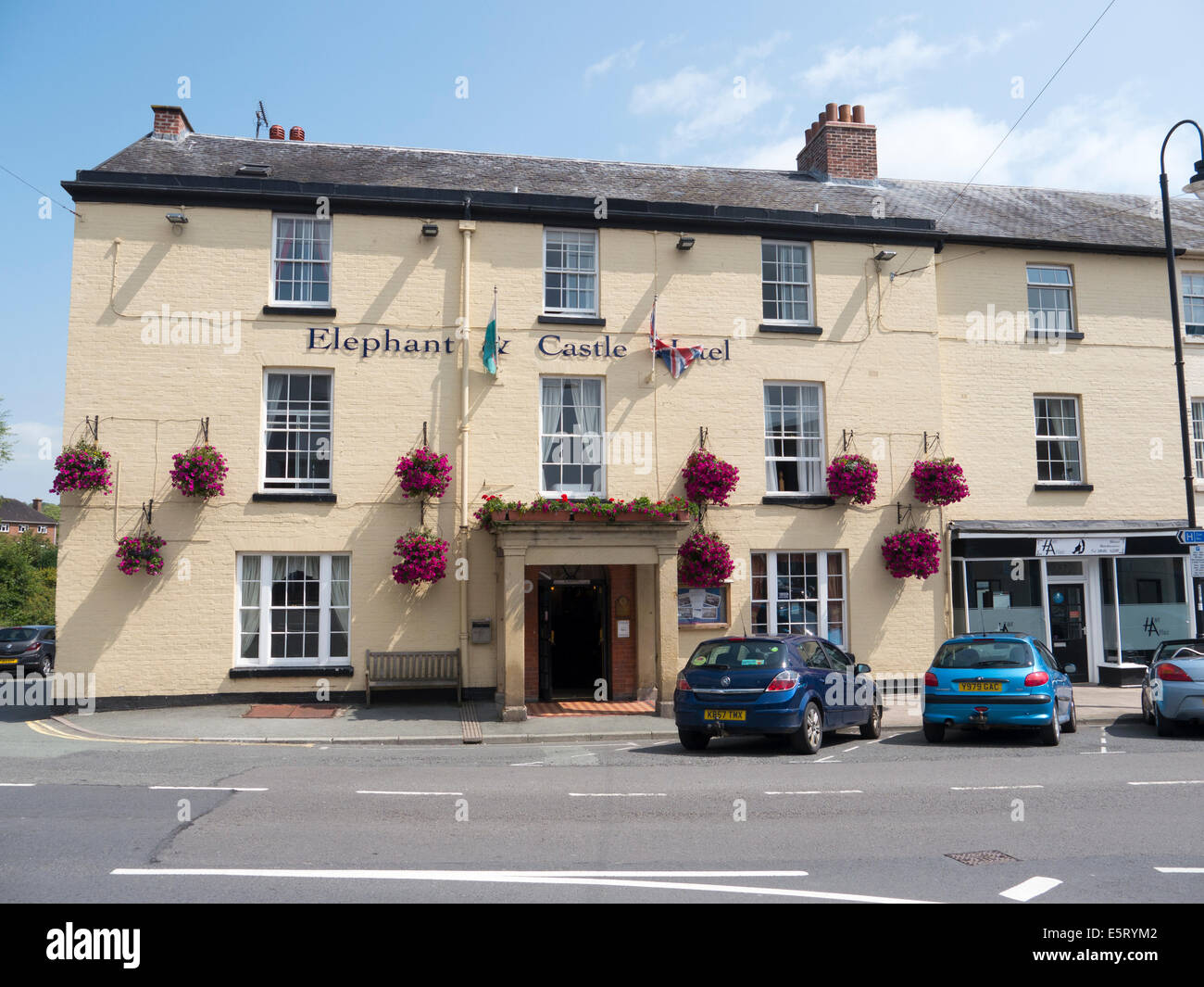 Elephant and Castle Hotel in Newtown, Powys Wales UK Stock Photo