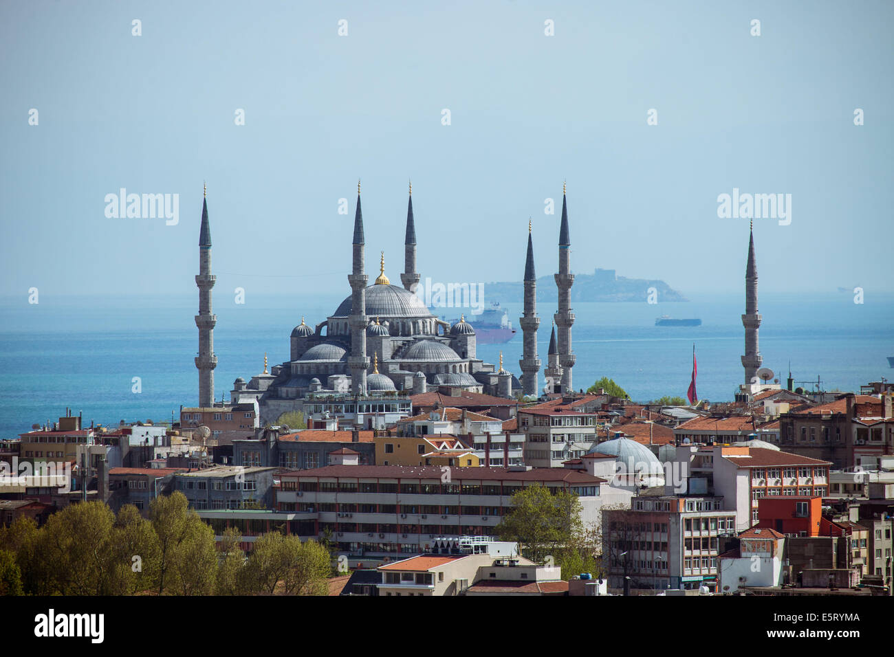 Sultan Ahmed Mosque (Sultanahmet) mosque, also called the Blue Mosque ...