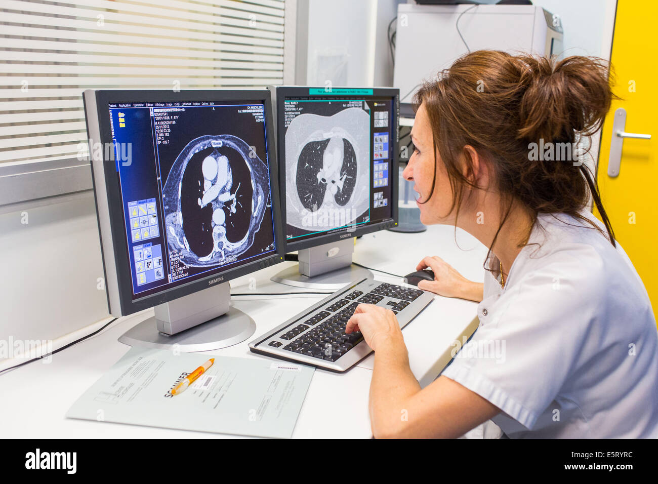 Thorax CT scan, Angoulême hospital, France . Stock Photo