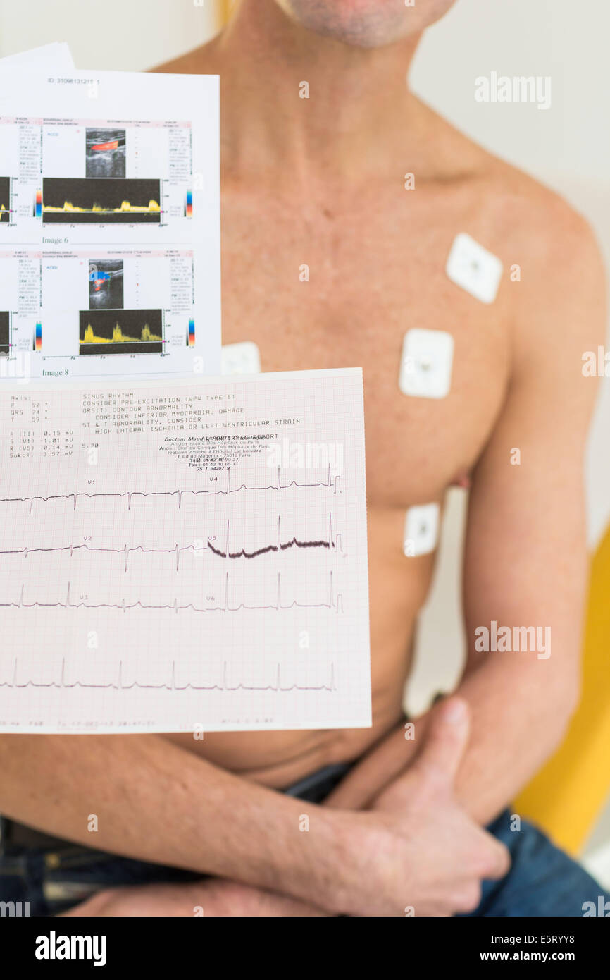 Ecg read out hi-res stock photography and images - Alamy