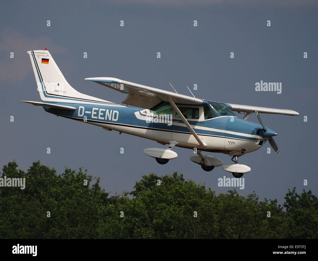 D-EEND Cessna 182P taxiing at Hilversum Airport (ICAO EHHV), Stock Photo