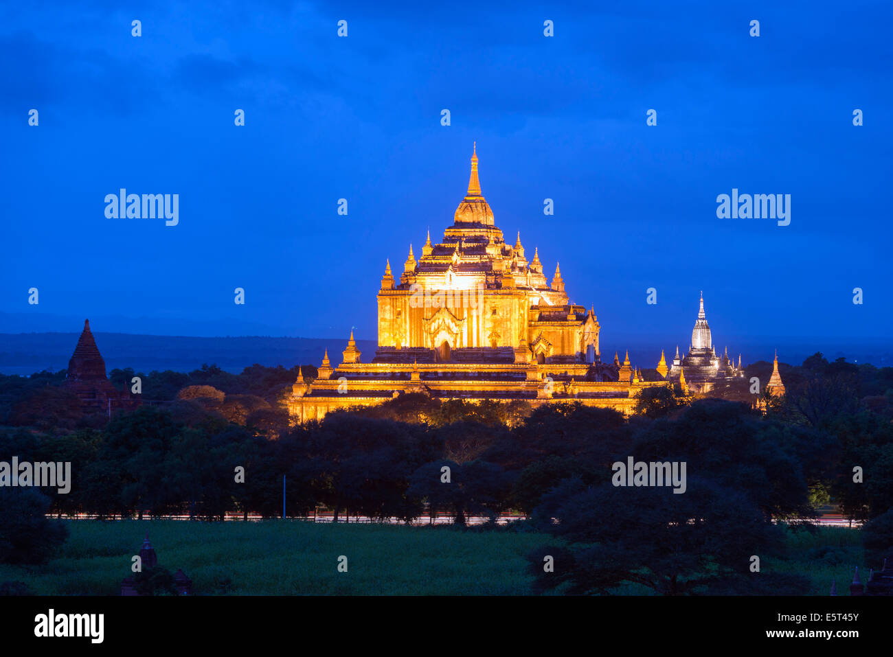 South East Asia, Myanmar, Bagan, Thatbyinnyu Pahto temple Stock Photo