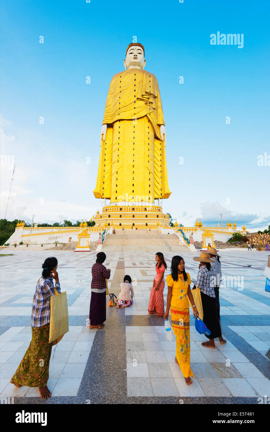 South East Asia, Myanmar, Monywa, Bodhi Tataung, largest buddha statue in the world Stock Photo