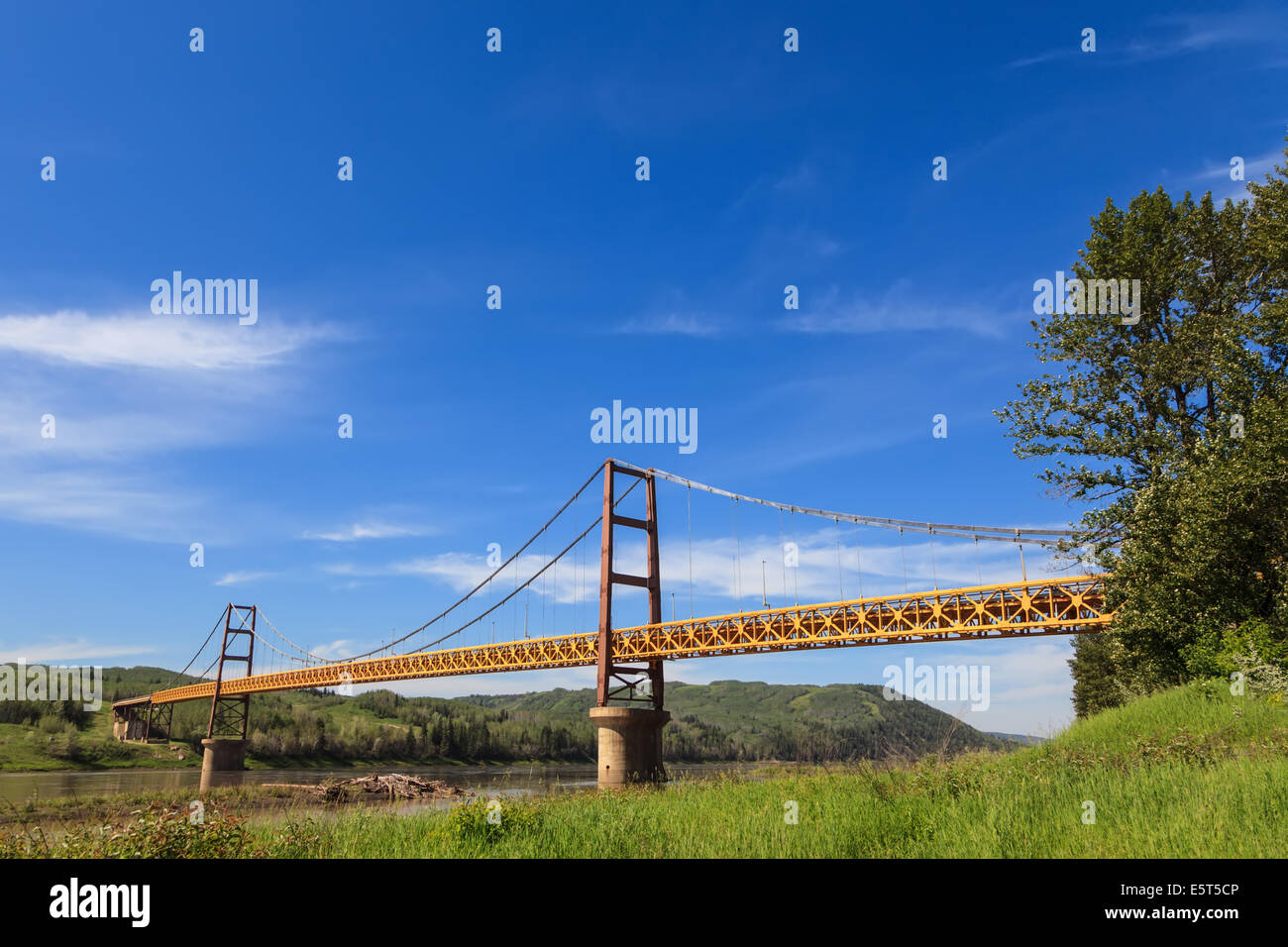 Peace River suspension bridge at Dunvegan, Alberta Stock Photo Alamy