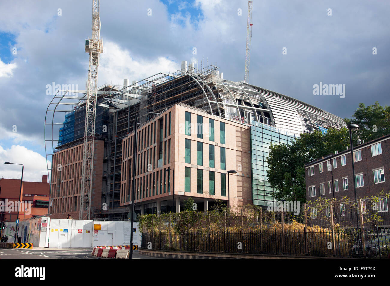 2nd August, 2014 - Construction of the Francis Crick Institute at King's Cross, London, England - opens 2015 Stock Photo