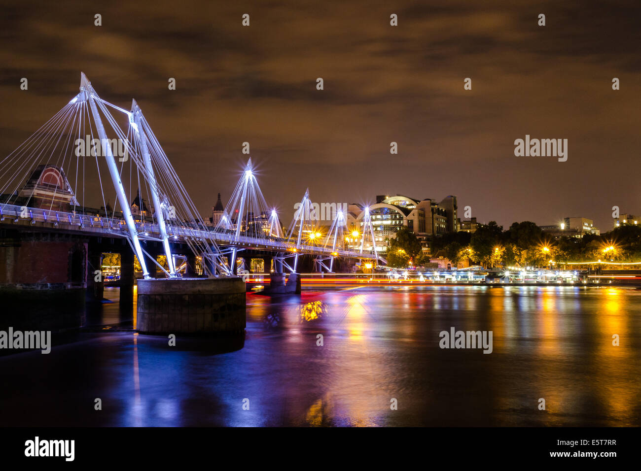 London bridges at night hi-res stock photography and images - Alamy : A astonishing picture depicting an beautiful scenery. Its colors are bold and mix perfectly. The arrangement looks fantastic, with its features are also highly clear.