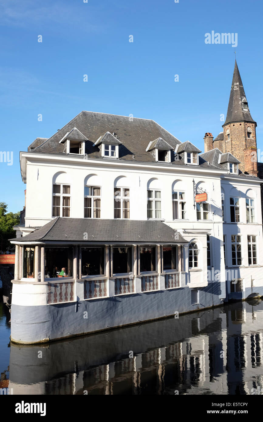 Hotel-Restaurant Duc de Bourgogne viewed from the Rozenhoedkaai, Bruges, Belgium Stock Photo