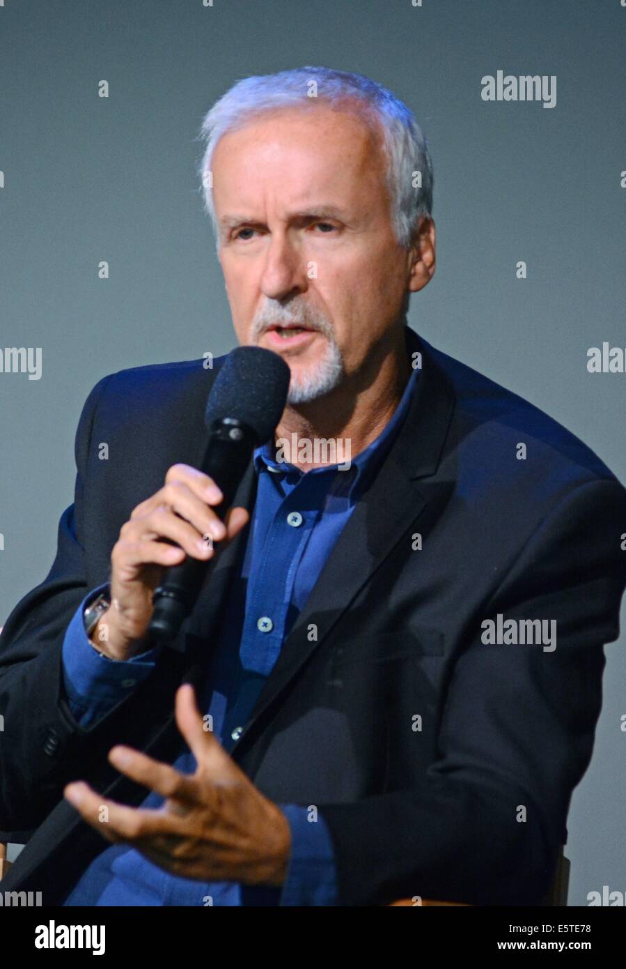 New York, NY, USA. 5th Aug, 2014. James Cameron at in-store appearance for Meet the Filmmakers: DEEPSEA CHALLENGE 3D, The Apple Store Soho, New York, NY August 5, 2014. Credit:  Derek Storm/Everett Collection/Alamy Live News Stock Photo