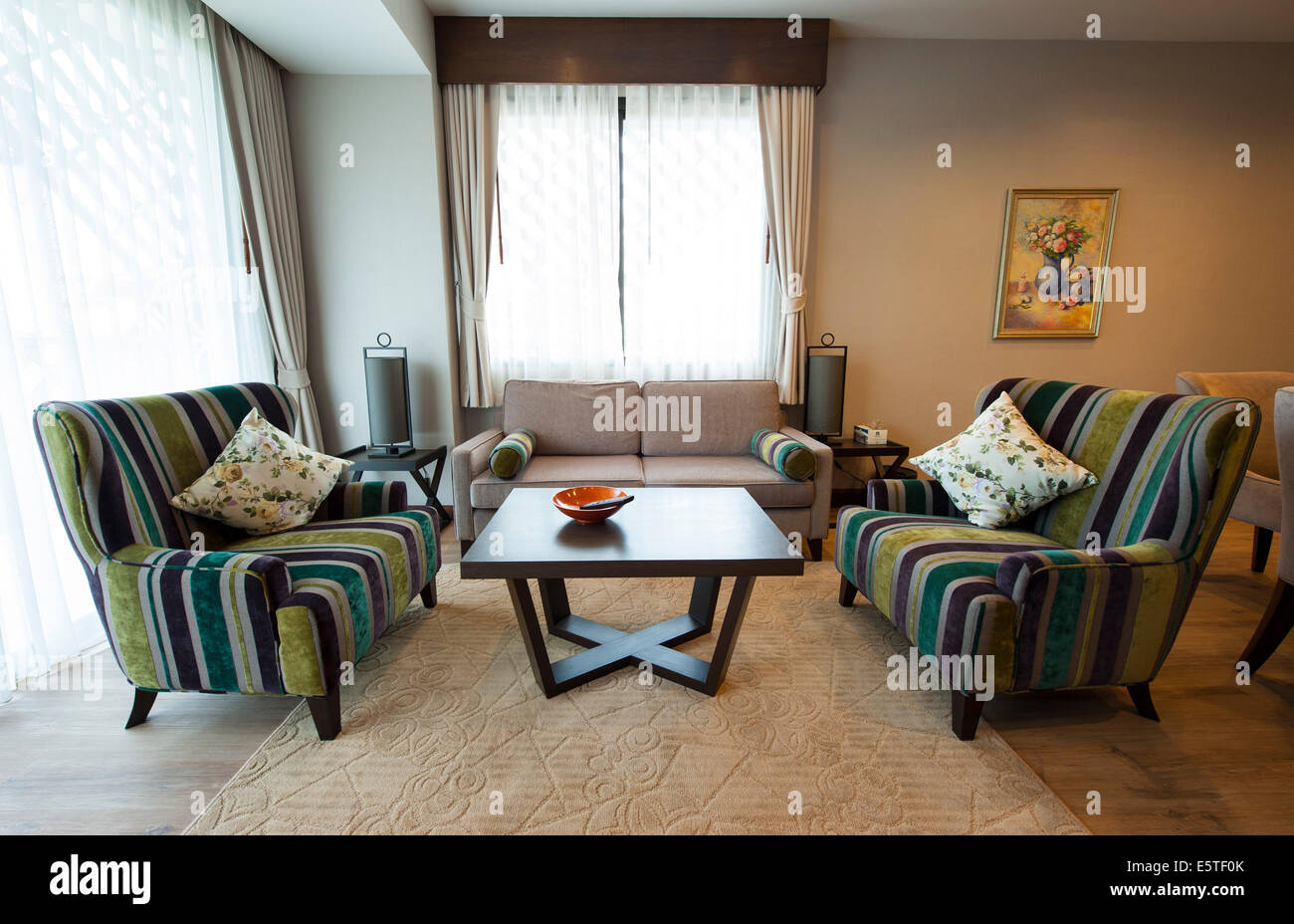Showcase room hi-res stock photography and images - Alamy