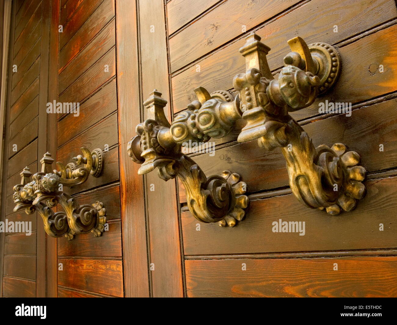 Curved horizontal handles hires stock photography and images Alamy