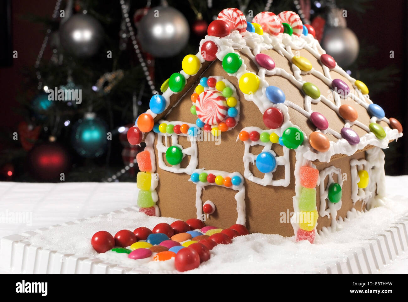House made of sweets hi-res stock photography and images - Alamy